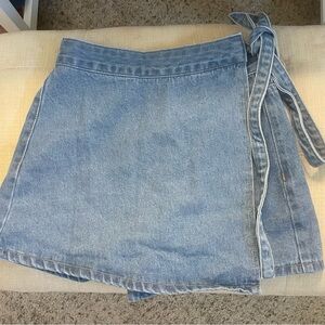 Jean skort!!! Super cute never worn!